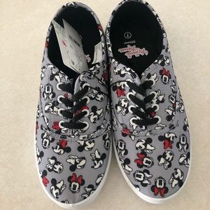 Minnie Mouse Lace Up Canvas Shoe